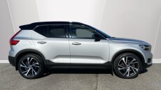 Volvo Xc40 2.0 T4 R DESIGN Pro 5dr AWD Geartronic Petrol Estate